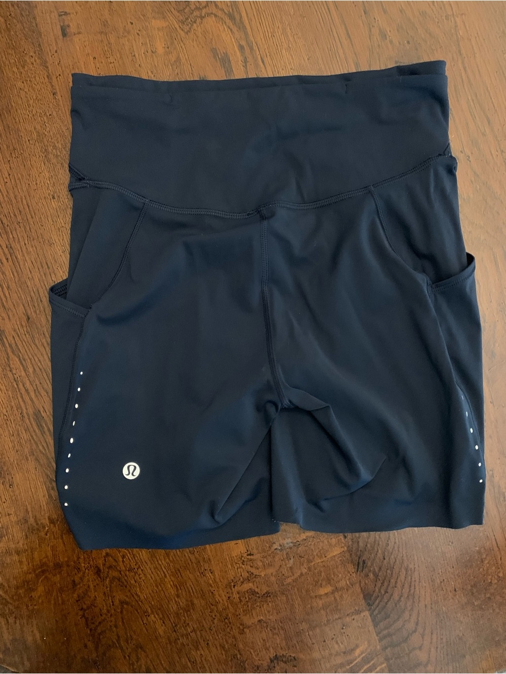 Lululemon Fast and Free High-Rise Short 6" (5 Pocket short tights) - size 6